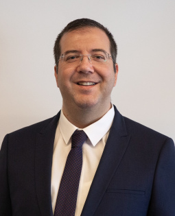 DR. İSMAİL KARAKIŞ